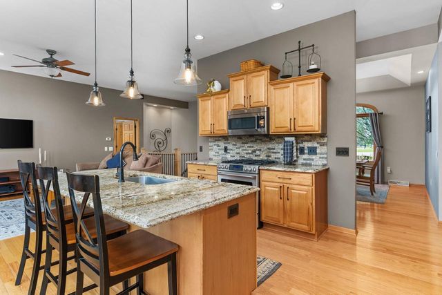 W14110 Crestview Drive, Prairie Du Sac, WI 53578