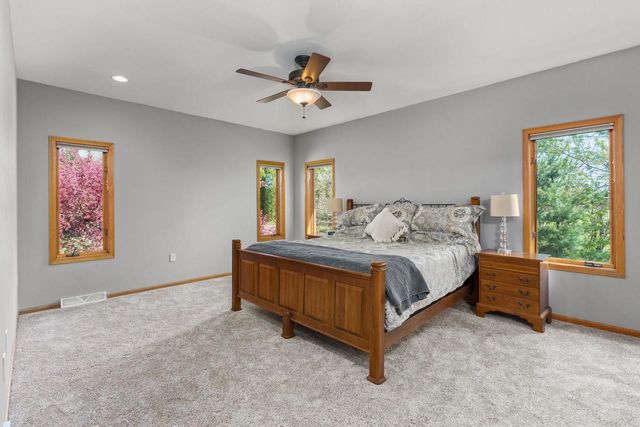 W14110 Crestview Drive, Prairie Du Sac, WI 53578