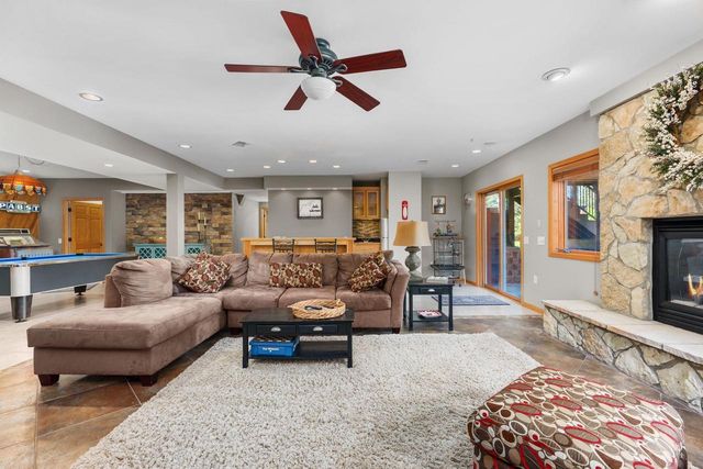 W14110 Crestview Drive, Prairie Du Sac, WI 53578