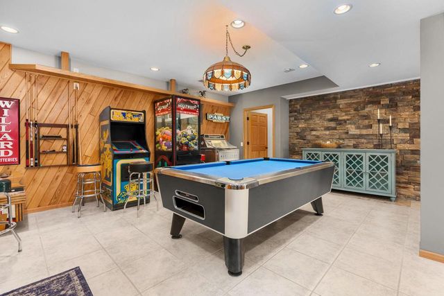 W14110 Crestview Drive, Prairie Du Sac, WI 53578