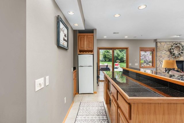 W14110 Crestview Drive, Prairie Du Sac, WI 53578