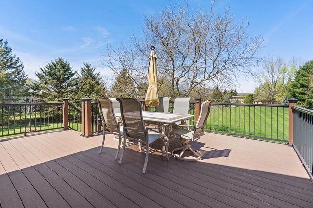 W14110 Crestview Drive, Prairie Du Sac, WI 53578