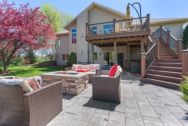 W14110 Crestview Drive, Prairie Du Sac, WI 53578