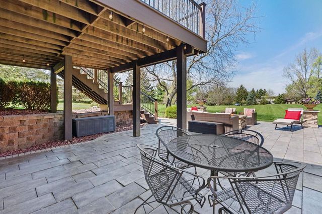 W14110 Crestview Drive, Prairie Du Sac, WI 53578