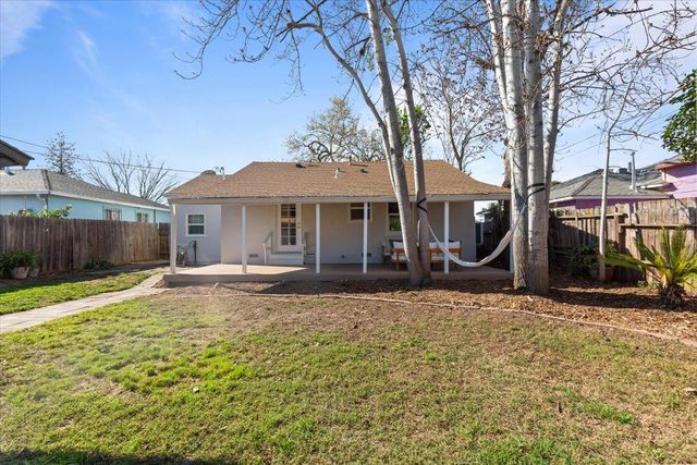 1531 Dickson St, Sacramento, CA 95822