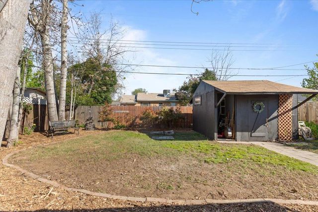 1531 Dickson St, Sacramento, CA 95822