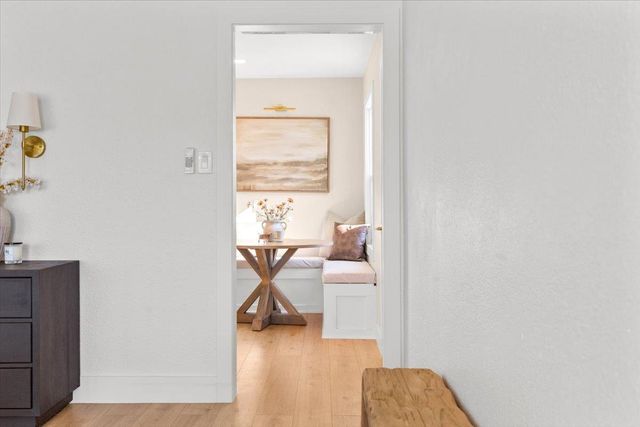 1531 Dickson St, Sacramento, CA 95822