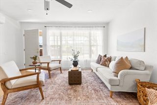 1531 Dickson St, Sacramento, CA 95822