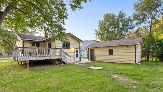 40719 N Il Route 83 Route, Antioch, IL 60002