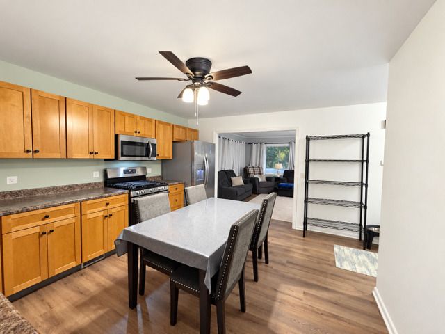 40719 N Il Route 83 Route, Antioch, IL 60002