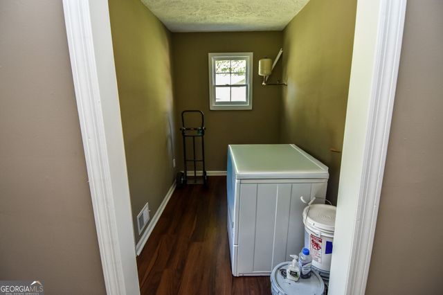 1538 Spring Valley Circle, Griffin, GA 30223