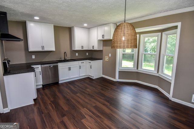 1538 Spring Valley Circle, Griffin, GA 30223
