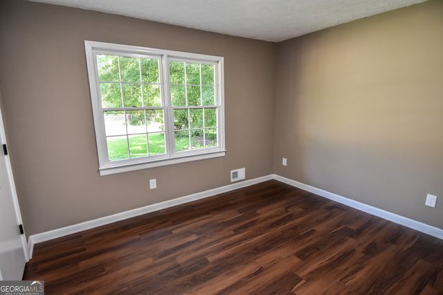 1538 Spring Valley Circle, Griffin, GA 30223