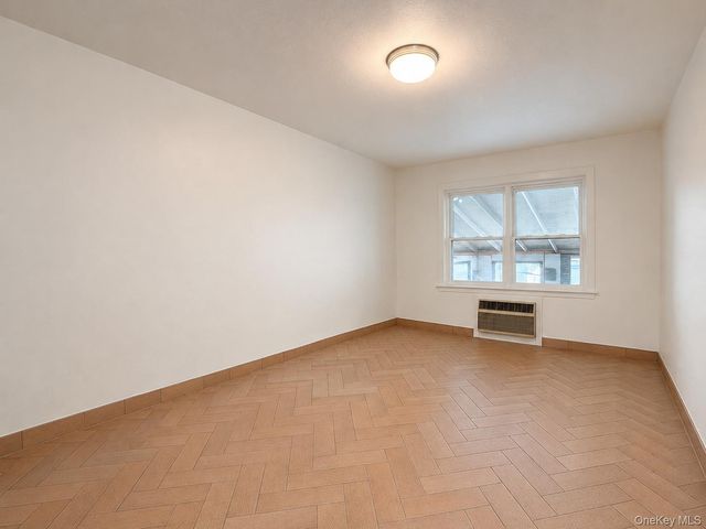 115-08 Poppenhusen Avenue, College Point, NY 11356