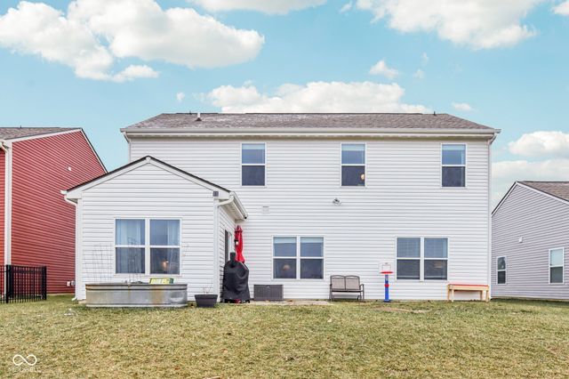 1469 Bigleaf Drive, Sheridan, IN 46069
