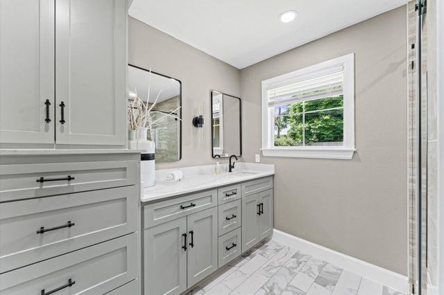 7718 Dillon Street, Houston, TX 77061