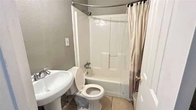 3557 Pecos Street, Fort Worth, TX 76119