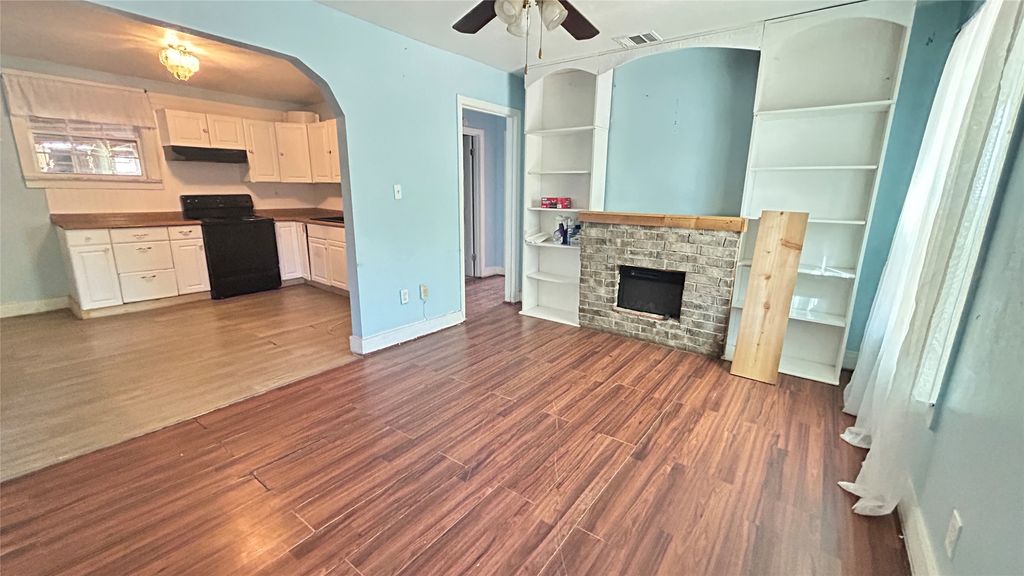 3557 Pecos Street, Fort Worth, TX 76119 — photo 2