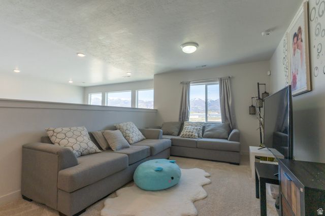 2079 S 1825 W, Woods Cross, UT 84087