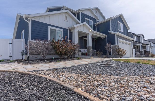 2079 S 1825 W, Woods Cross, UT 84087