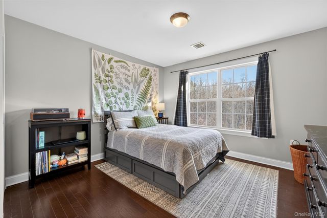 102 Luthien Forest Road, Rock Tavern, NY 12553