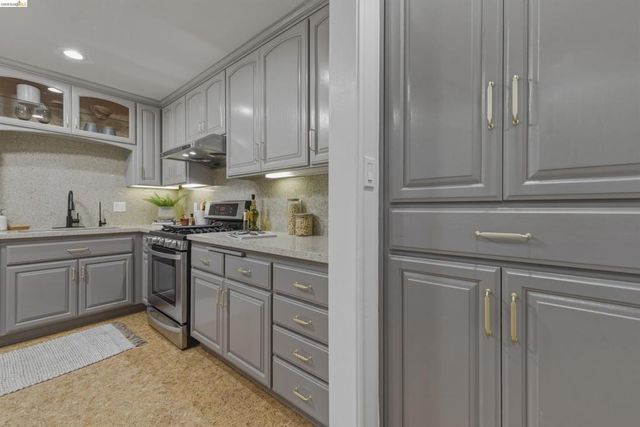 1366 Sayre St, San Leandro, CA 94579