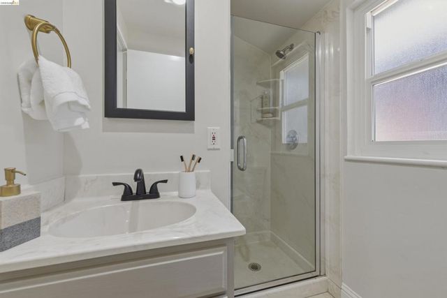 1366 Sayre St, San Leandro, CA 94579