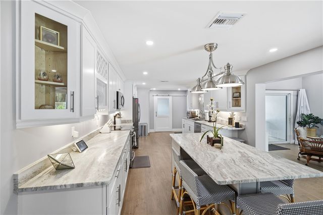 635 Gardenia Lane, Vero Beach, FL 32963