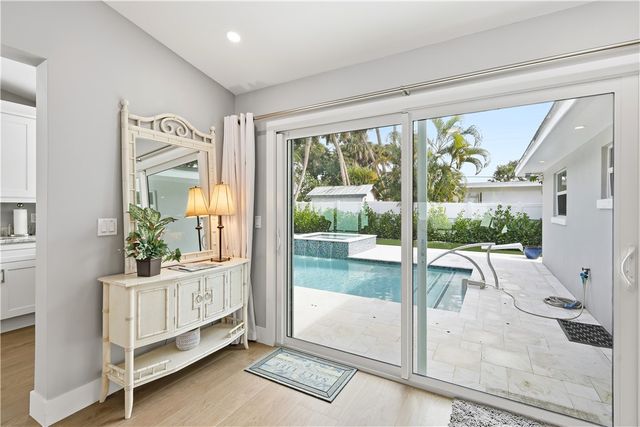 635 Gardenia Lane, Vero Beach, FL 32963