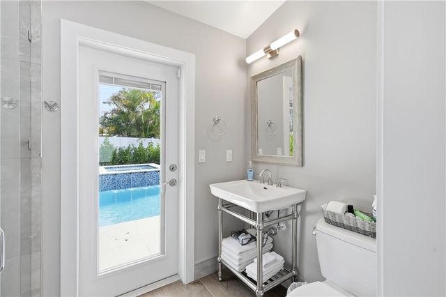 635 Gardenia Lane, Vero Beach, FL 32963