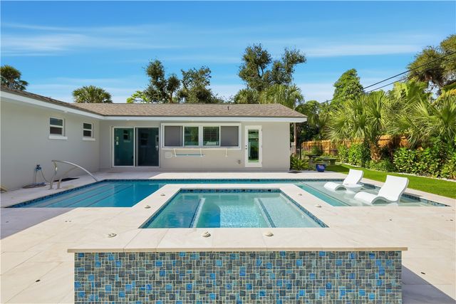 635 Gardenia Lane, Vero Beach, FL 32963