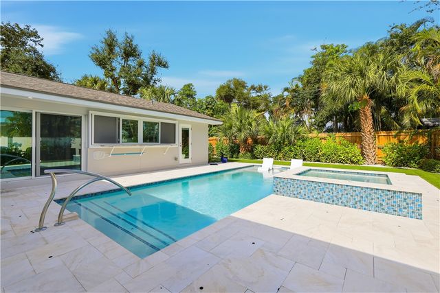 635 Gardenia Lane, Vero Beach, FL 32963
