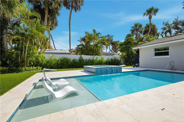 635 Gardenia Lane, Vero Beach, FL 32963