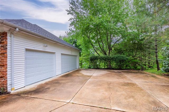 1604 Wildhorse Parkway Drive, Wildwood, MO 63005