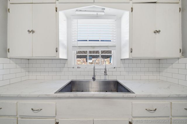 1633 S Maple Avenue, Bartlesville, OK 74003