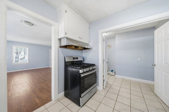 1633 S Maple Avenue, Bartlesville, OK 74003