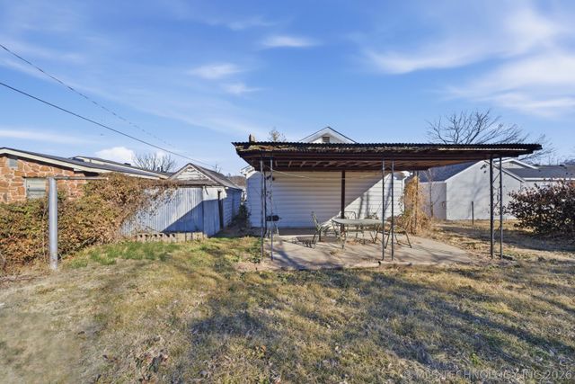 1633 S Maple Avenue, Bartlesville, OK 74003