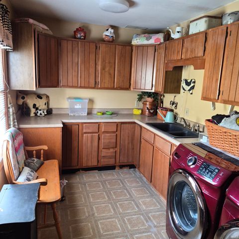 2925 E Carowinds Court, Bloomington, IN 47401