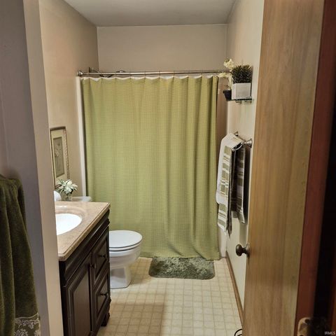 2925 E Carowinds Court, Bloomington, IN 47401