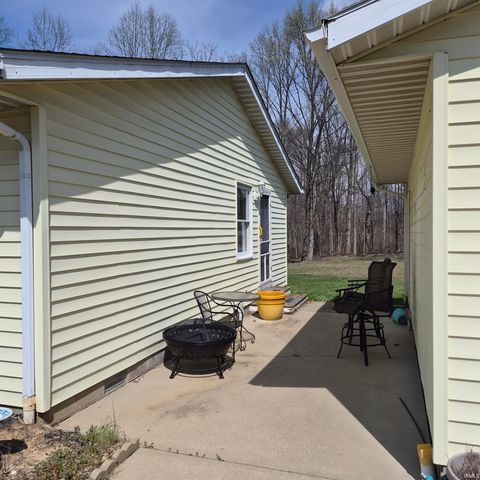 2925 E Carowinds Court, Bloomington, IN 47401