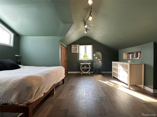 3584 Ashview Street, West Bloomfield Charter Township, MI 48324