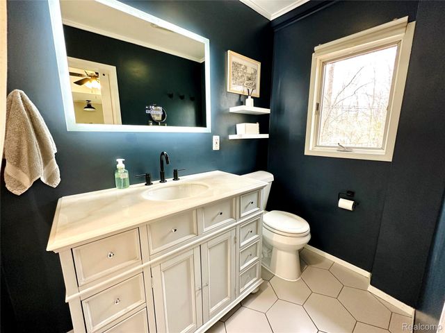 3584 Ashview Street, West Bloomfield Charter Township, MI 48324