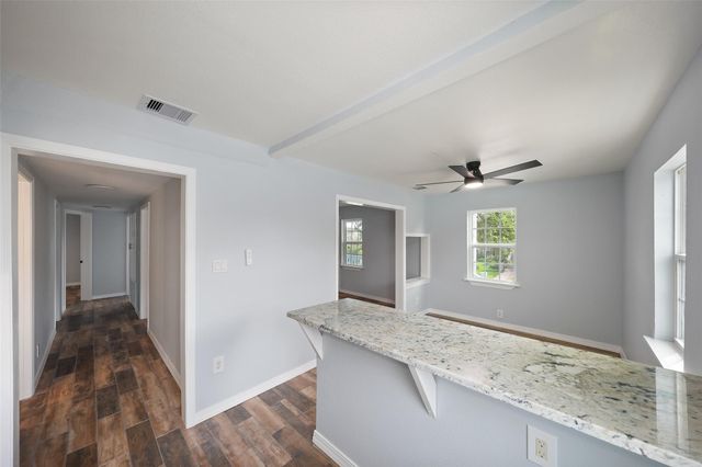 2222 44th Street, Galveston, TX 77550
