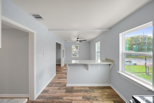 2222 44th Street, Galveston, TX 77550