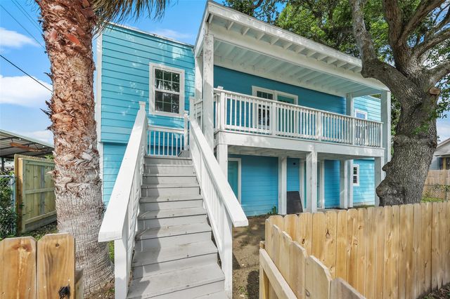 2222 44th Street, Galveston, TX 77550