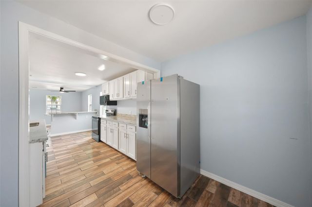 2222 44th Street, Galveston, TX 77550