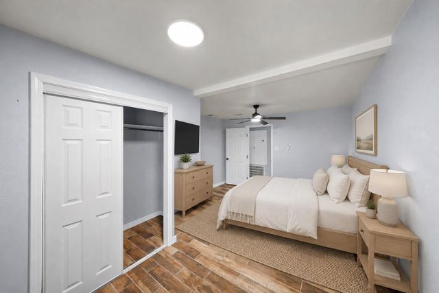 2222 44th Street, Galveston, TX 77550