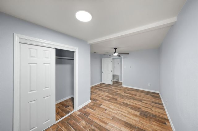 2222 44th Street, Galveston, TX 77550