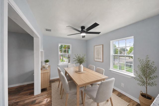 2222 44th Street, Galveston, TX 77550