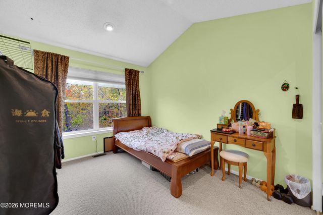 96 Cranbrook Court, Holmdel, NJ 07733